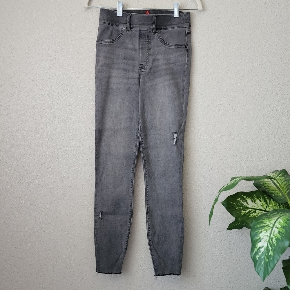 Spanx Vintage Distress Gray Raw Hem Pull On Skinny Jeans  Shaping Comfort XS